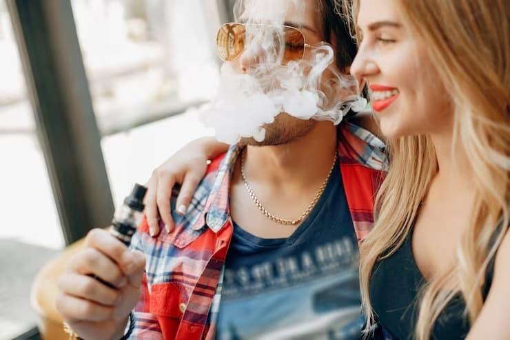 E-Cigarete Trends und Sicherheit, wie liquid nitrogen i c e cream Aromen das Dampfen neu definieren