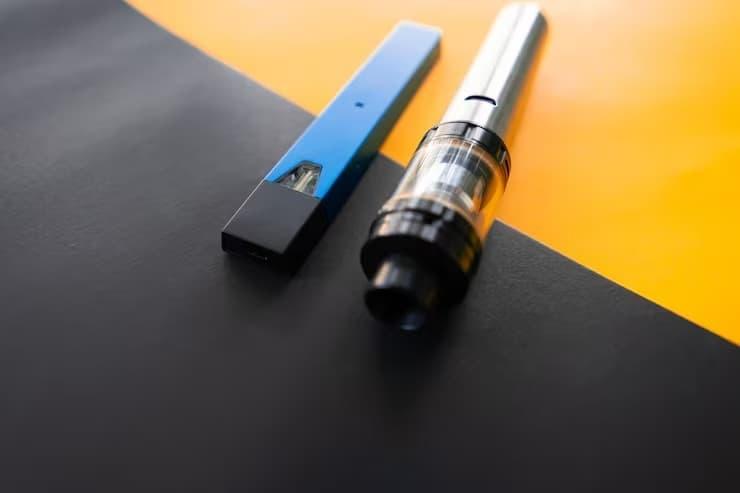 E-Cigarete Ratgeber und Tipps wenn e-zigarette zähne tun weh Ursachen Behandlung und Vorbeugung