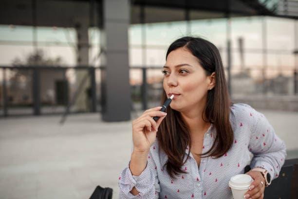 Jednorázové E-cigarety im Fokus, ist iqos eine e zigarette und worin liegen die Unterschiede