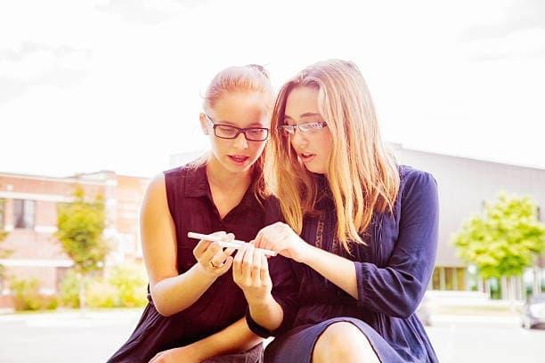 e-cigarette Trends, Kaufberatung und Sicherheit sowie Make-up Tipps mit e.l.f. eyeshadow liquid für den perfekten Augenaufschlag